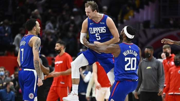 luke kennard reacts vs wizards